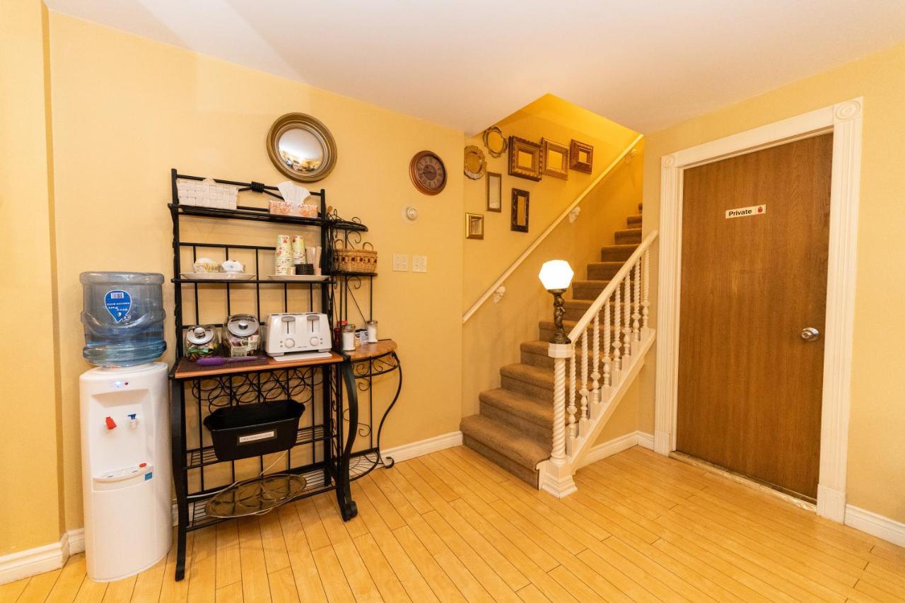 Abba Inn Guest House St. John's Bagian luar foto